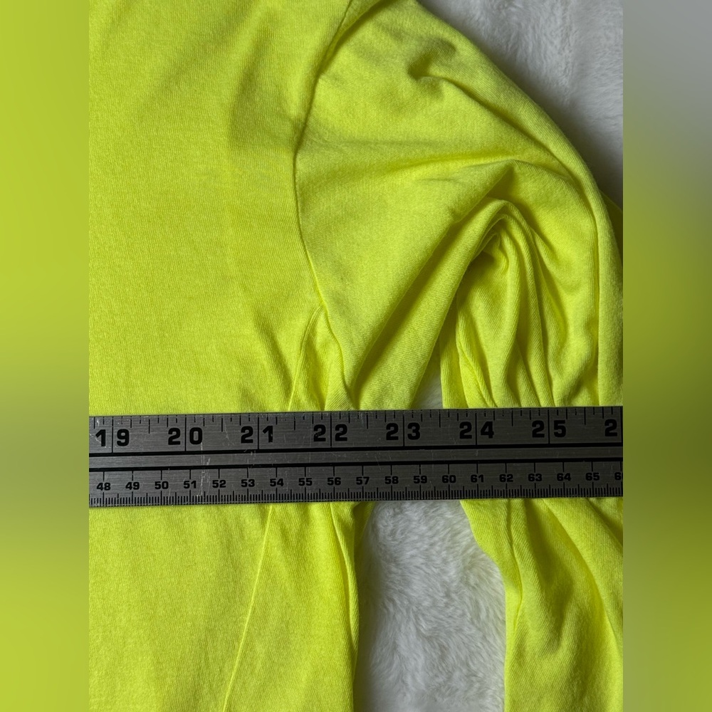 Sundry Neon Yellow Oversized 3/4 Sleeve Tee - Picture 4 of 9
